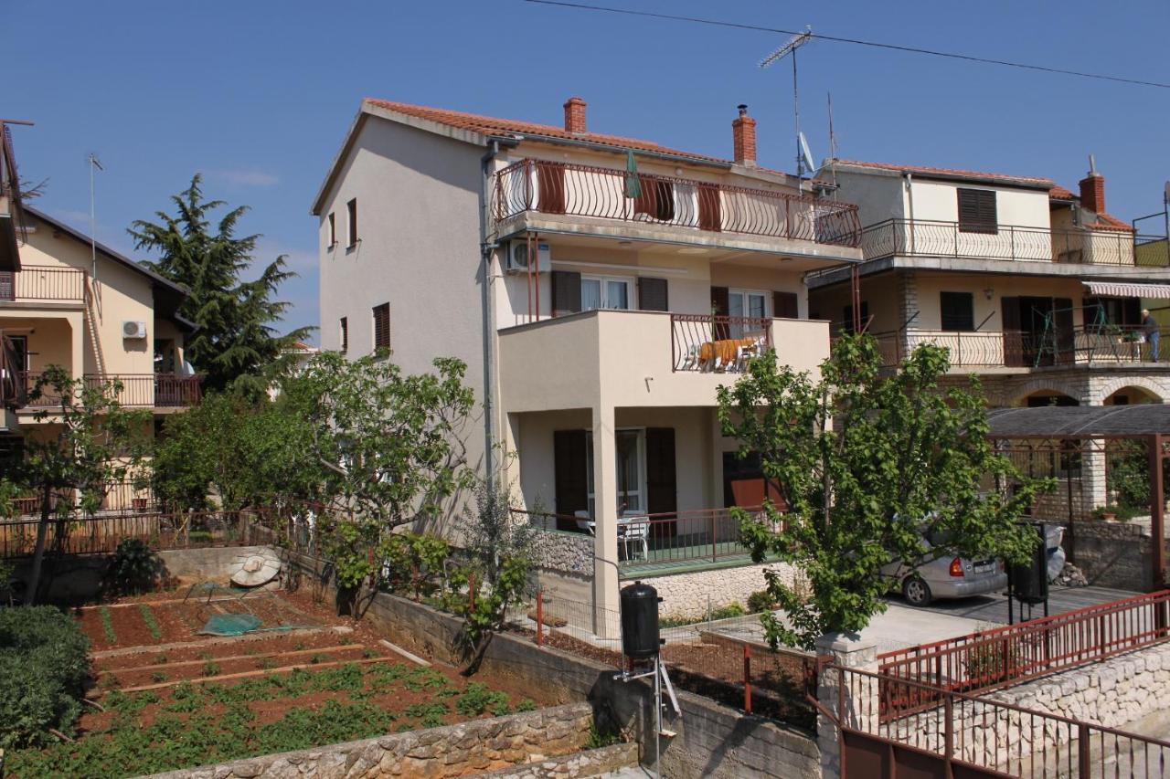 Apartments With A Parking Space Srima - Vodice, Vodice - 6099 Exterior photo